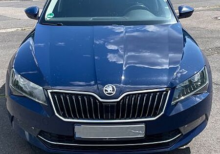 Skoda Superb 2.0 TDI SCR 140kW DSG Style Combi Style