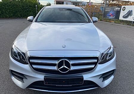 Mercedes-Benz E 250 Avantgarde,Kam,PDC,SD,NAVI,LED,AHK