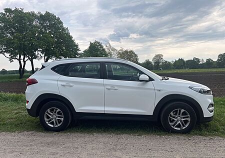 Hyundai Tucson blue 1.6 GDI Trend2WD Trend