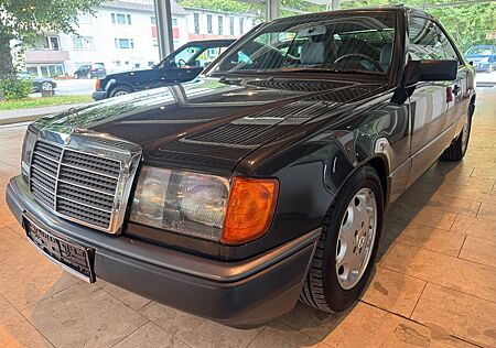 Mercedes-Benz 230 230CE im Top Sammlerzustand sehr gepflegt