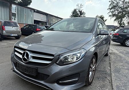 Mercedes-Benz B 200 d 4MATIC DCT SCORE! LEDER LED NAVI 180KAM
