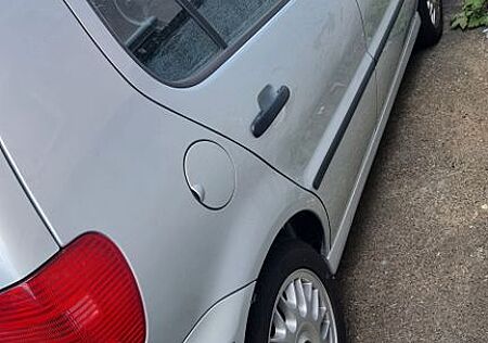 VW Polo Volkswagen 1.0 Basis