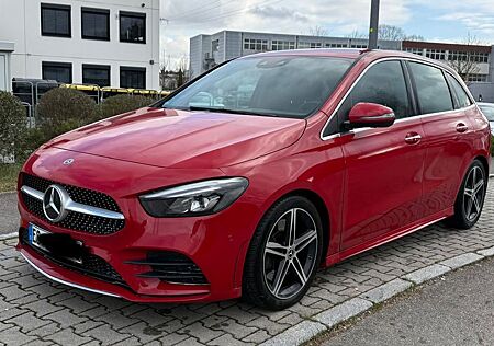 Mercedes-Benz B 250 B250/4MATIC/AMG/AHK/Headup/StHzg/Memory/LED/c