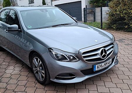 Mercedes-Benz E 220 BlueTEC BE Edition AVANTG. Autom. Edit...