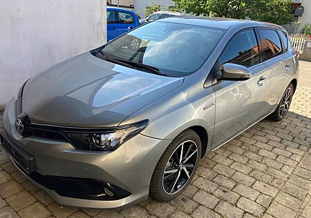 Toyota Auris Hybrid Team Deutschland 1,8-l-VVT-i Te...