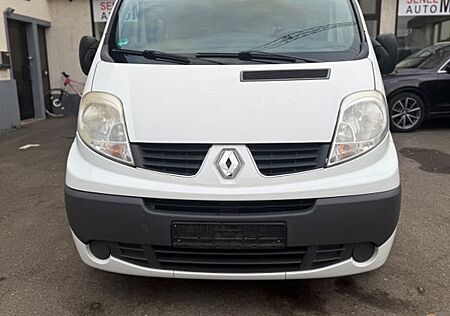 Renault Trafic L1H1 2,7t Expression/9-sitzer/Leder/AHK