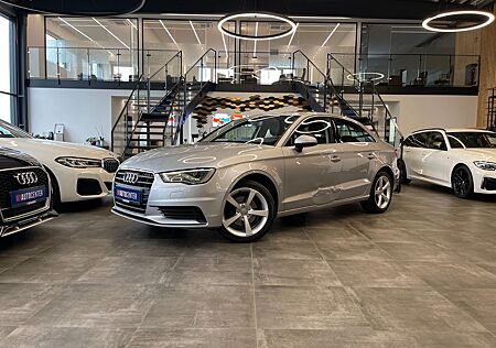 Audi A3 Limousine ultra *LED*NAVI*TEILLEDER*SZHZ*PDC*