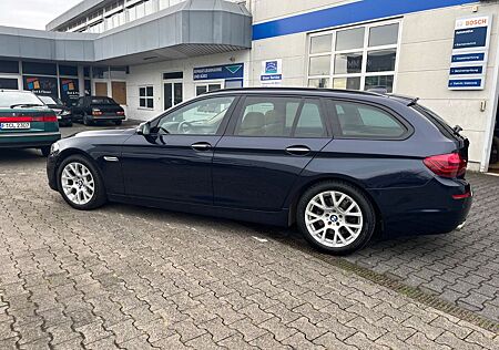 BMW 530d xDrive Touring A Luxury Line Luxury Line