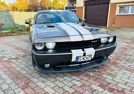 Dodge Challenger SRT8