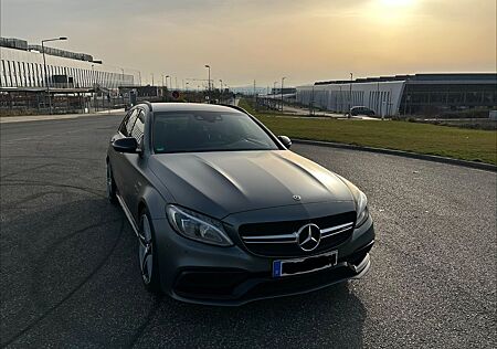 Mercedes-Benz C 63 AMG Mercedes-AMG C 63 T Mercedes-AMG