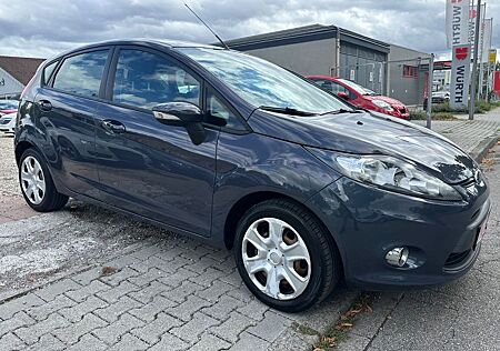 Ford Fiesta Champions Edition,1.HAND,TÜV 05/2027