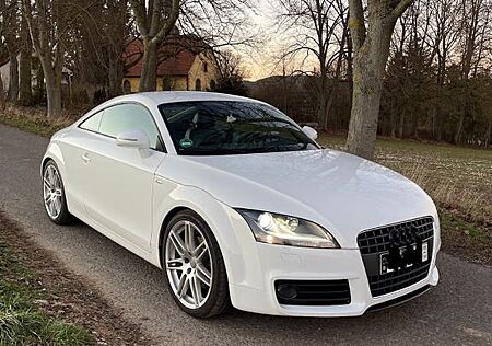Audi TT Coupe 2.0 TFSI S-Line BOSE Carbon-Paket