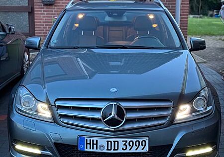Mercedes-Benz C 300 CDI 4MATIC T BlueEFF. AVANTG. Aut. AVA...