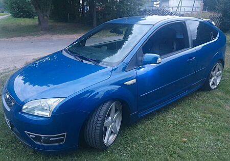 Ford Focus 2,5 ST 225PS 5 Zylinder Wolf Tuning