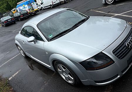 Audi TT Coupe 1.8T 132 kW -