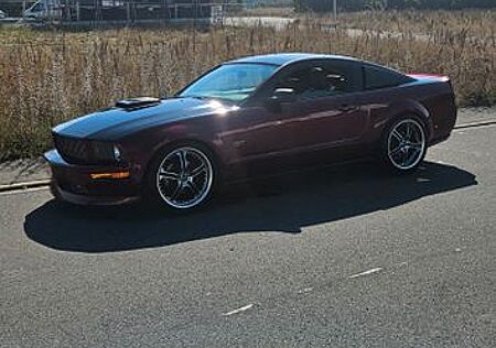 Ford Mustang - GT - V8 - 4,6L - REGENCY