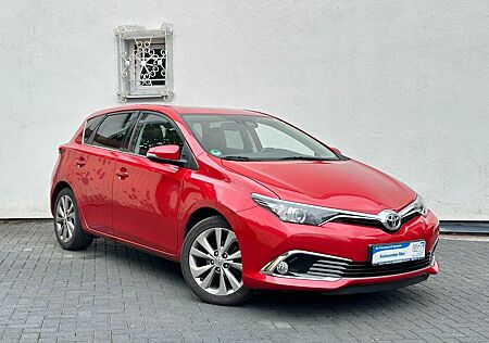 Toyota Auris 1.2 Executive Kamera-Leder-PDC-SHZ-Spur-