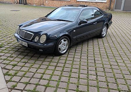 Mercedes-Benz CLK 230 KOMPRESSOR Eleganz Automatik