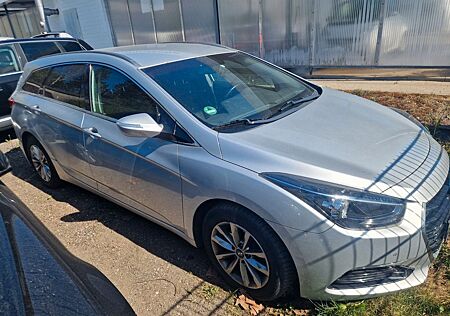 Hyundai i40 cw blue Trend