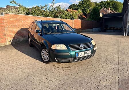 VW Passat Volkswagen 1.9TDI 74 kW Basis Basis