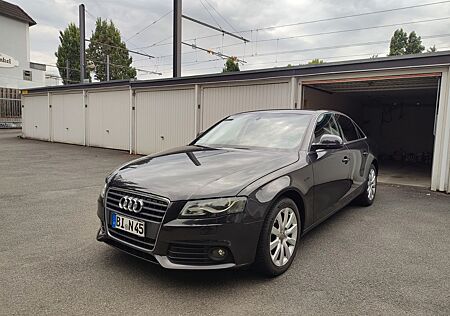 Audi A4 1.8 TFSI Ambiente mit AUX und Farbdisplay
