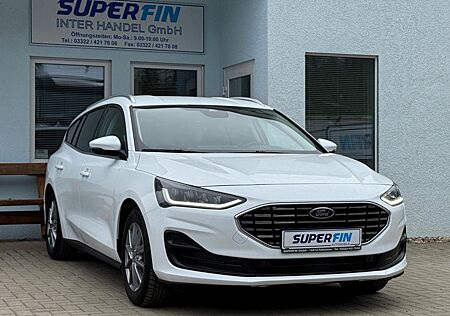 Ford Focus Turnier Titanium LED NAVI KAMERA LM AHK ZV
