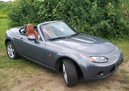 Mazda MX-5 Roadster Coupe Energy 1.8 MZR Energy