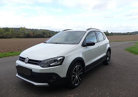 VW Polo Volkswagen 1.2 TSI Urban White Urban White