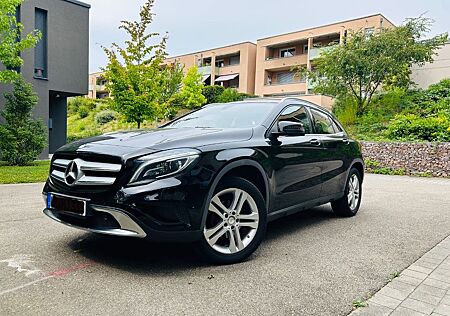 Mercedes-Benz GLA 200 d 4MATIC DCT Urban Urban