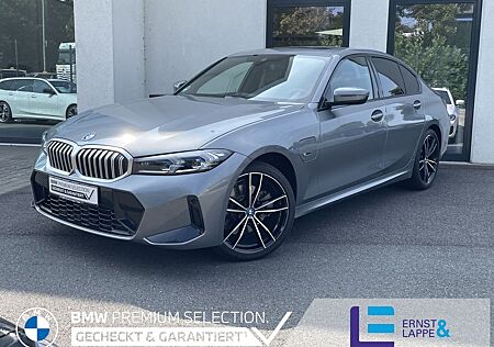 BMW 330e xDrive M Sport// AHK Glasdach el.Sitze HiFi