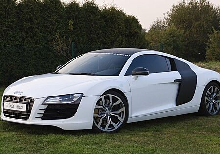 Audi R8 5.2 FSI R tronic quattro -