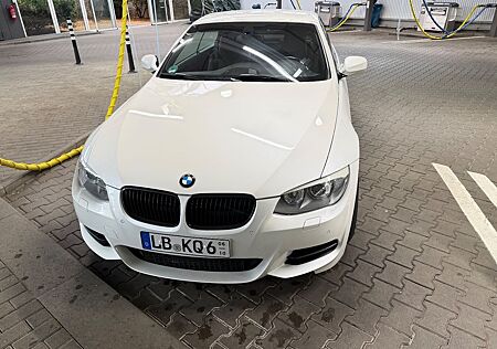 BMW 335i Mineralweiß DKG Standheiz. Individual