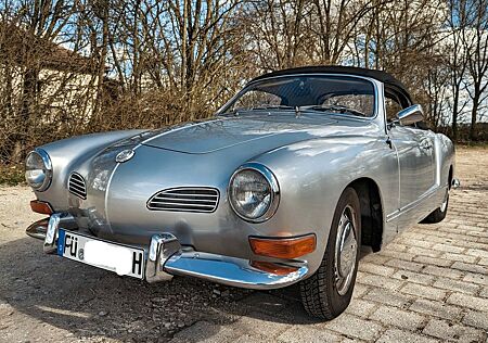 VW Karmann Ghia Volkswagen Cabrio, silber, voll fahrtüchtig