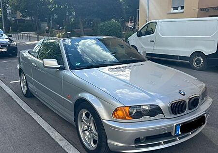 BMW 325Ci -
