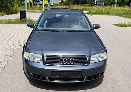 Audi A4 2.0 Benzin /Tüv Neu