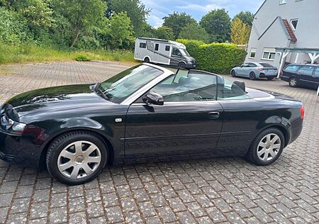 Audi A4 1.8 T Cabrio Scheckheftgepflegt 110000 KM