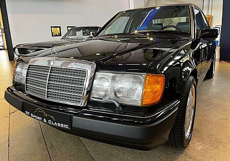 Mercedes-Benz E 400 400E V8 Oldtimer