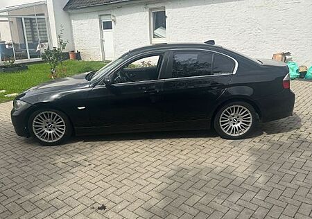 BMW 325d -