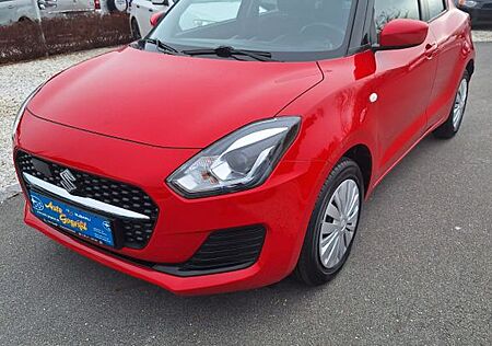 Suzuki Swift 1.2 DUALJET HYBRID Club 5-türig