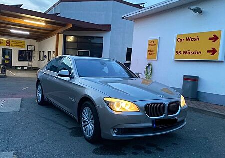 BMW 750i - Langstrecken Fahrzeug