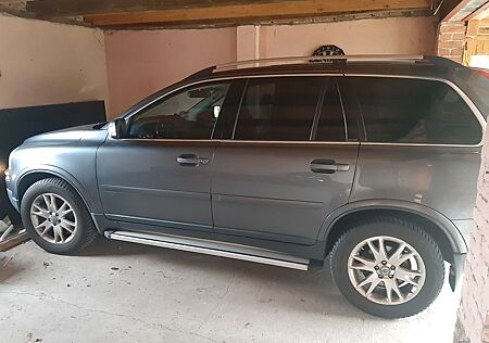 Volvo XC 90 XC90 D5 7-Sitzer R Design 5 Zylinder 2.4l Diesel