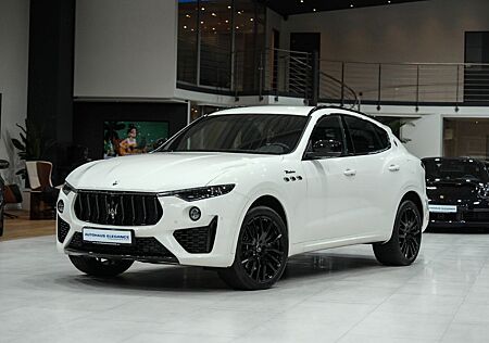 Maserati Levante *LUFTFEDERUNG*H&K*LED*21"LM*NAVI*1-HAN*