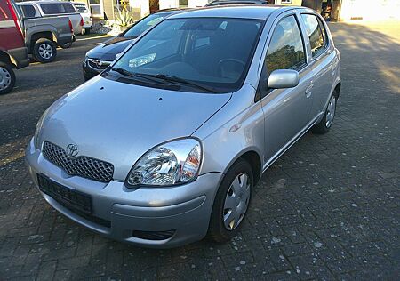 Toyota Yaris 1.4 D-4D Sol,4 Türen,Tüv.09.2027