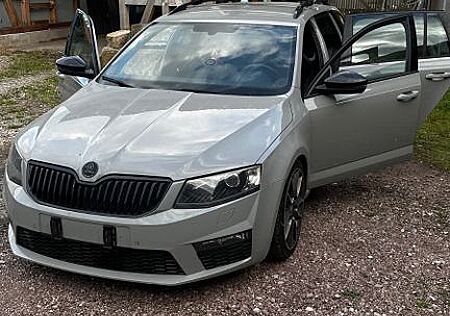Skoda Octavia 2.0 TDI DSG RS Combi