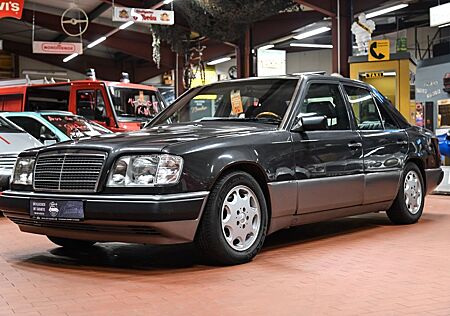 Mercedes-Benz 300 Turbodiesel W124 *KLIMA*EFH*SD*GARANTIE*