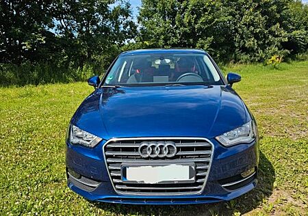 Audi A3 1.2 TFSI Attraction Sportback Attraction