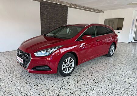 Hyundai i40 cw blue Space - Navi - Kamera 1.Hand - Tüv
