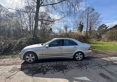 Mercedes-Benz C 200 KOMPRESSOR T AVANTGARDE Avantgarde