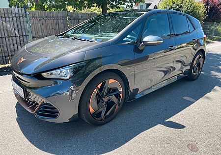 Cupra Born 150kW/58kWh HUD PANO KAMERA DINAMICA WP