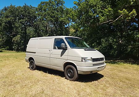 VW T4 Volkswagen , TÜV neu , wenig km